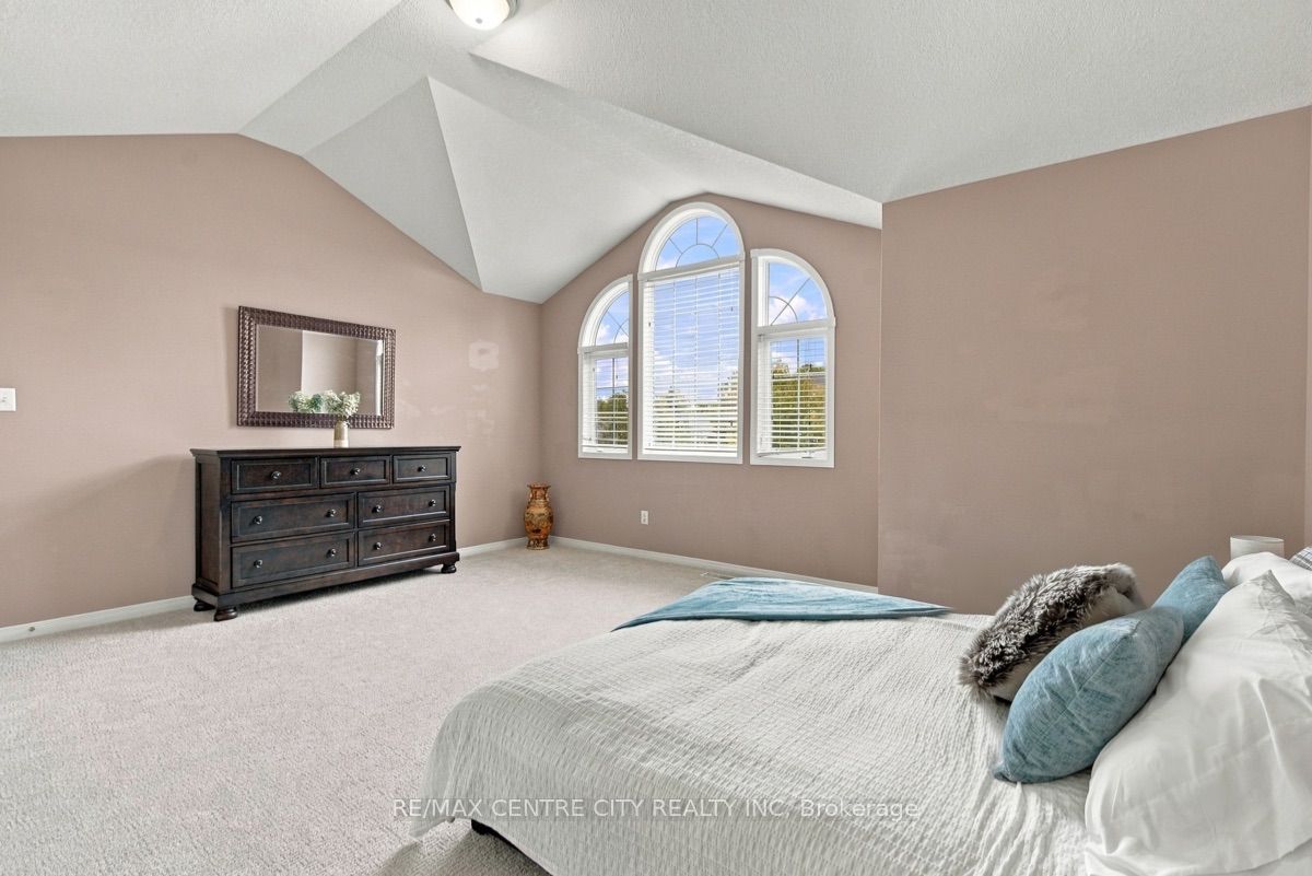 847 Whetherfield Street Property Photo 20