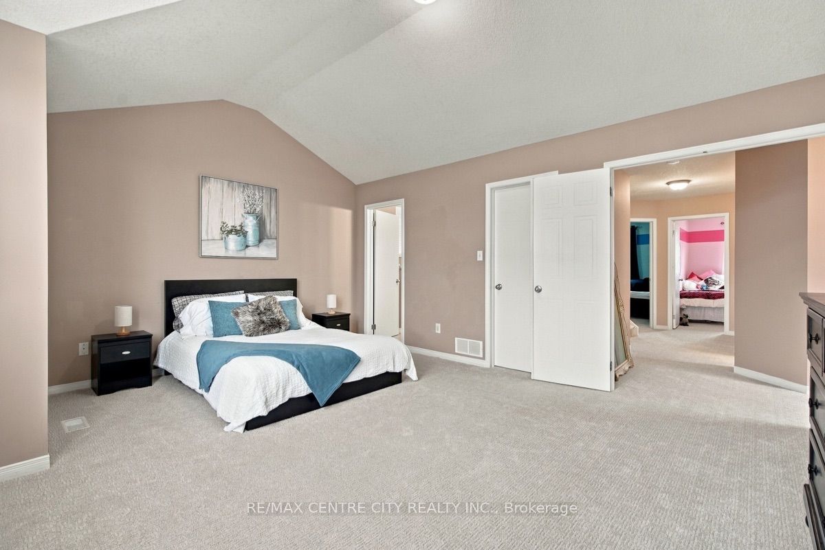 847 Whetherfield Street Property Photo 21