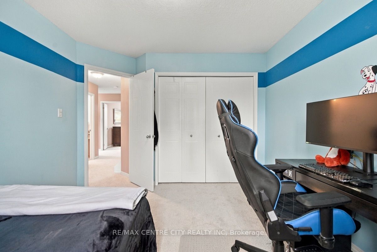 847 Whetherfield Street Property Photo 24
