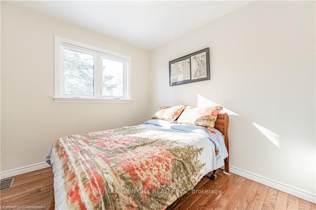 15 Greenbrook Drive Property Photo 8