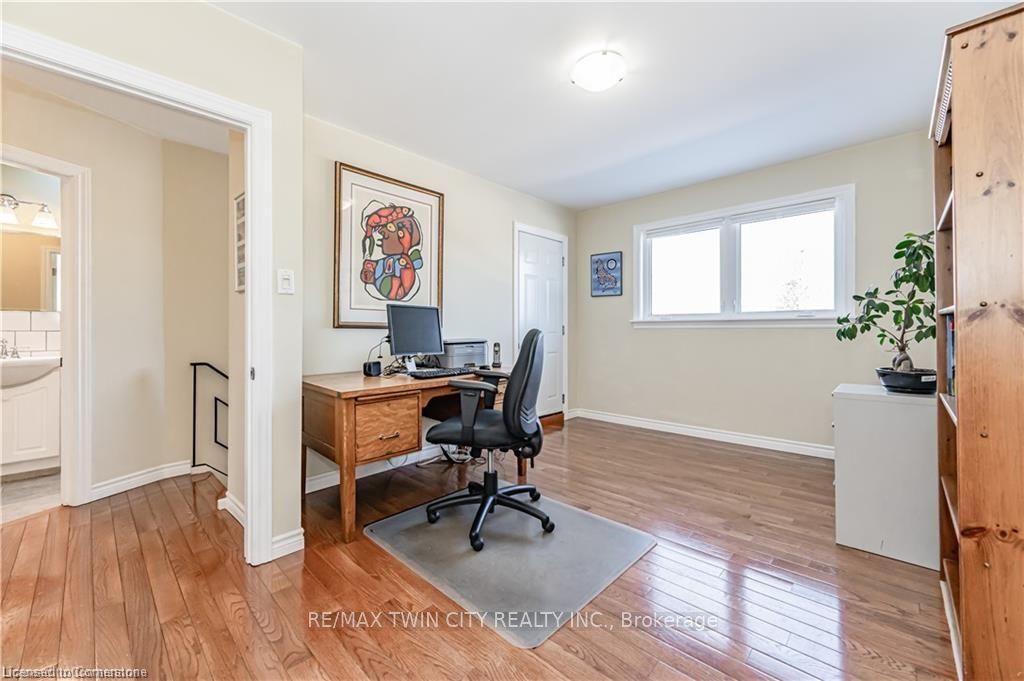 15 Greenbrook Drive Property Photo 11