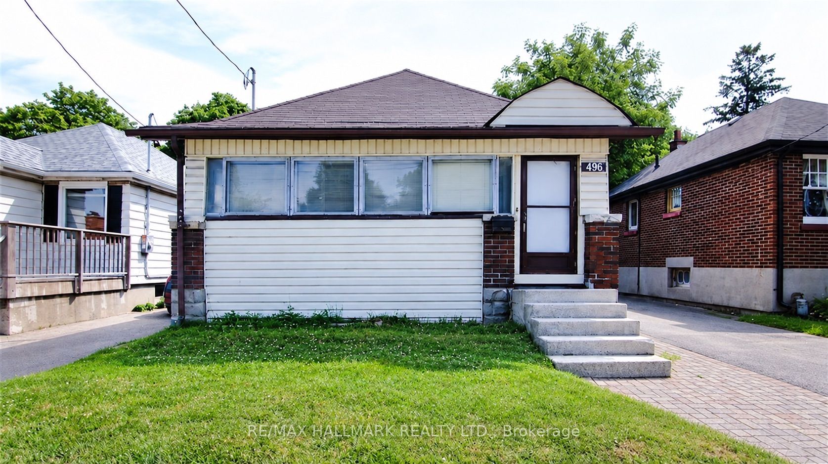 496 HIGHBURY Avenue N Property Photo 1