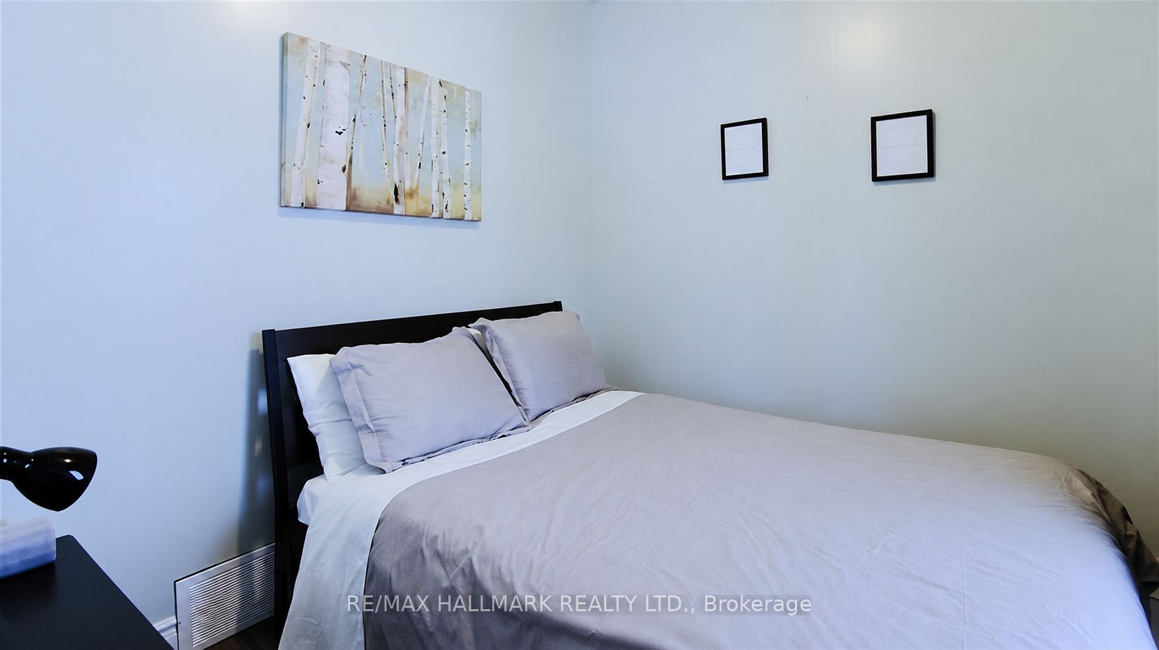496 Highbury Avenue N Property Photo 13