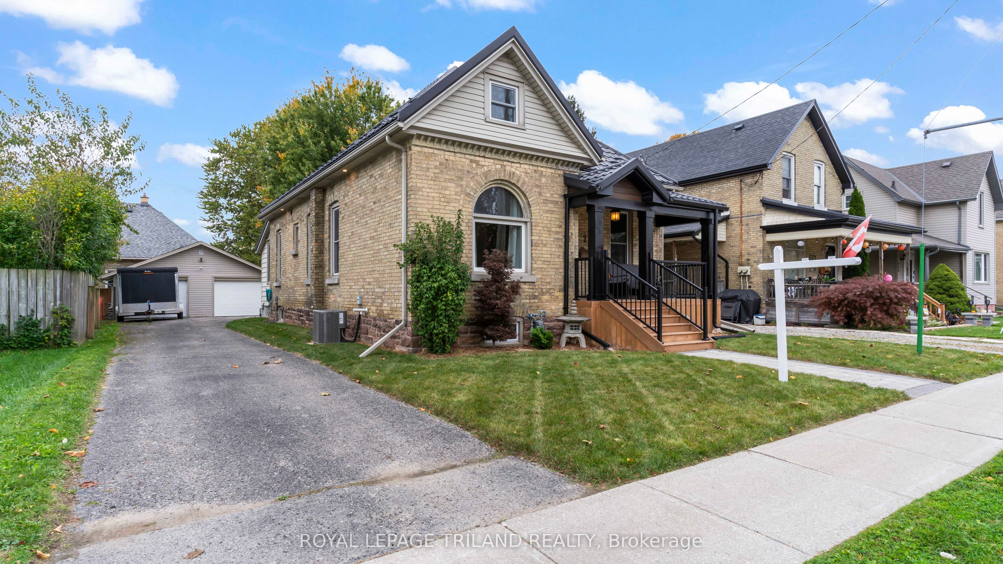282 Ross Street Property Photo 2