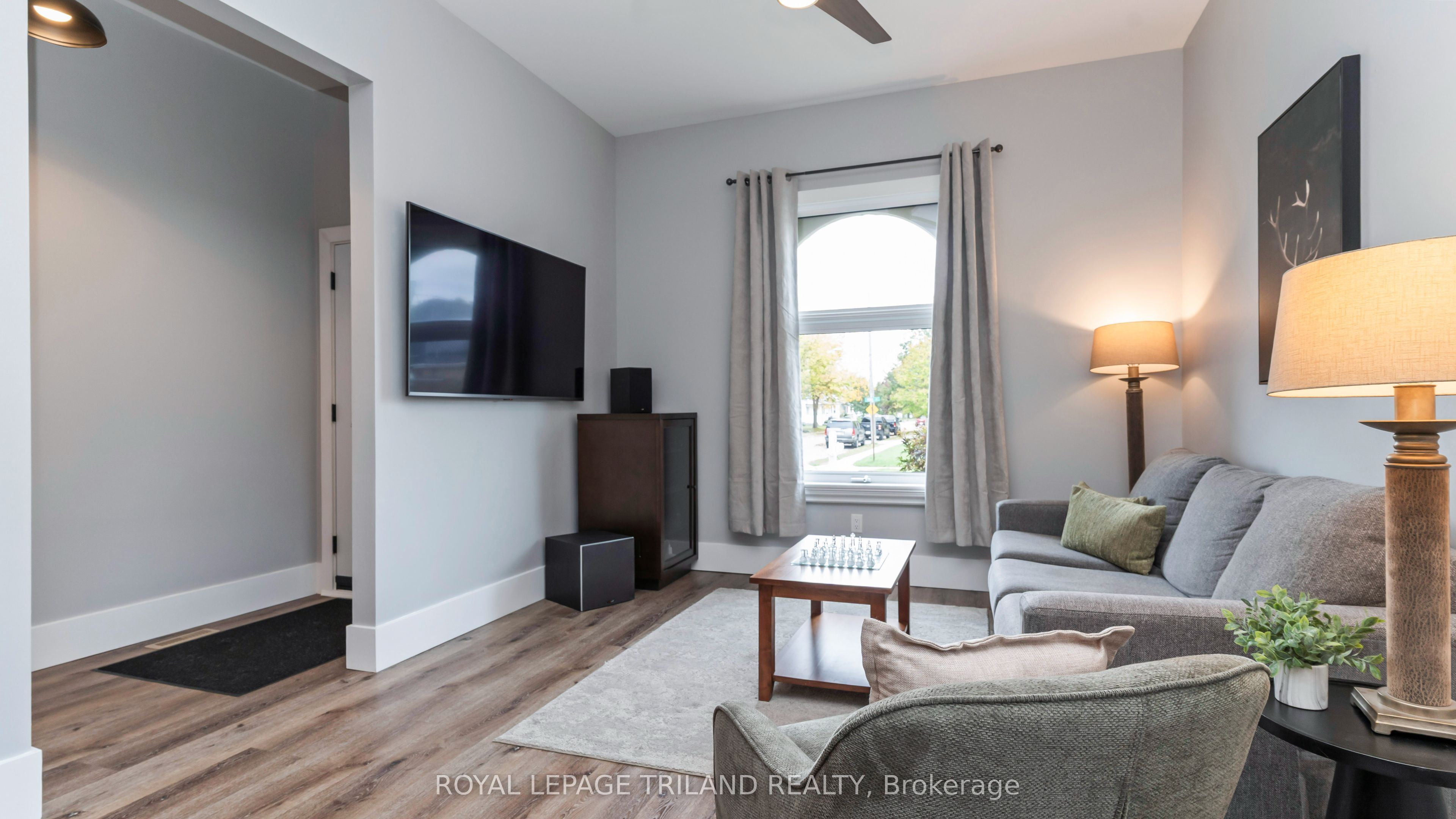 282 Ross Street Property Photo 7