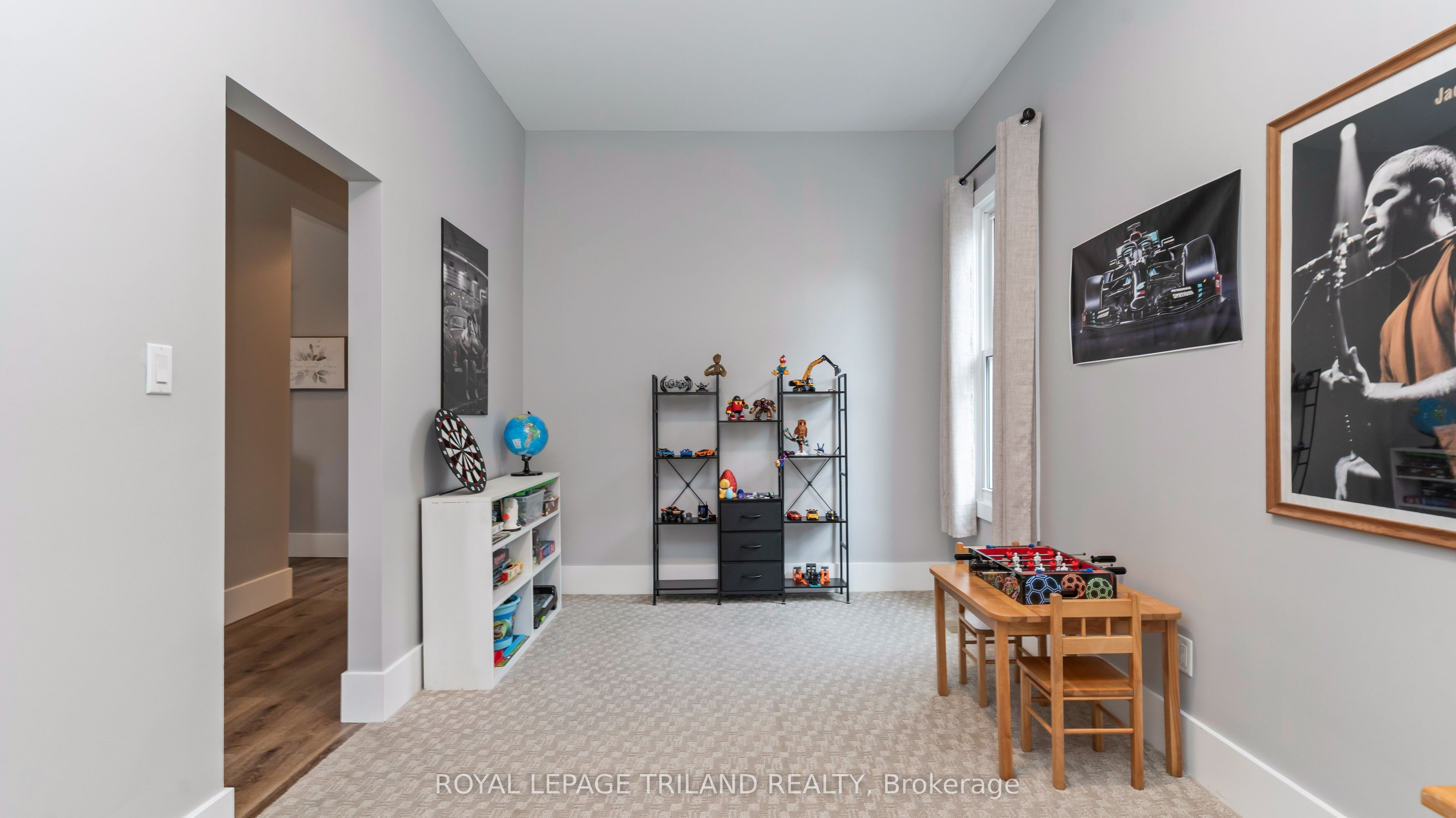 282 Ross Street Property Photo 11