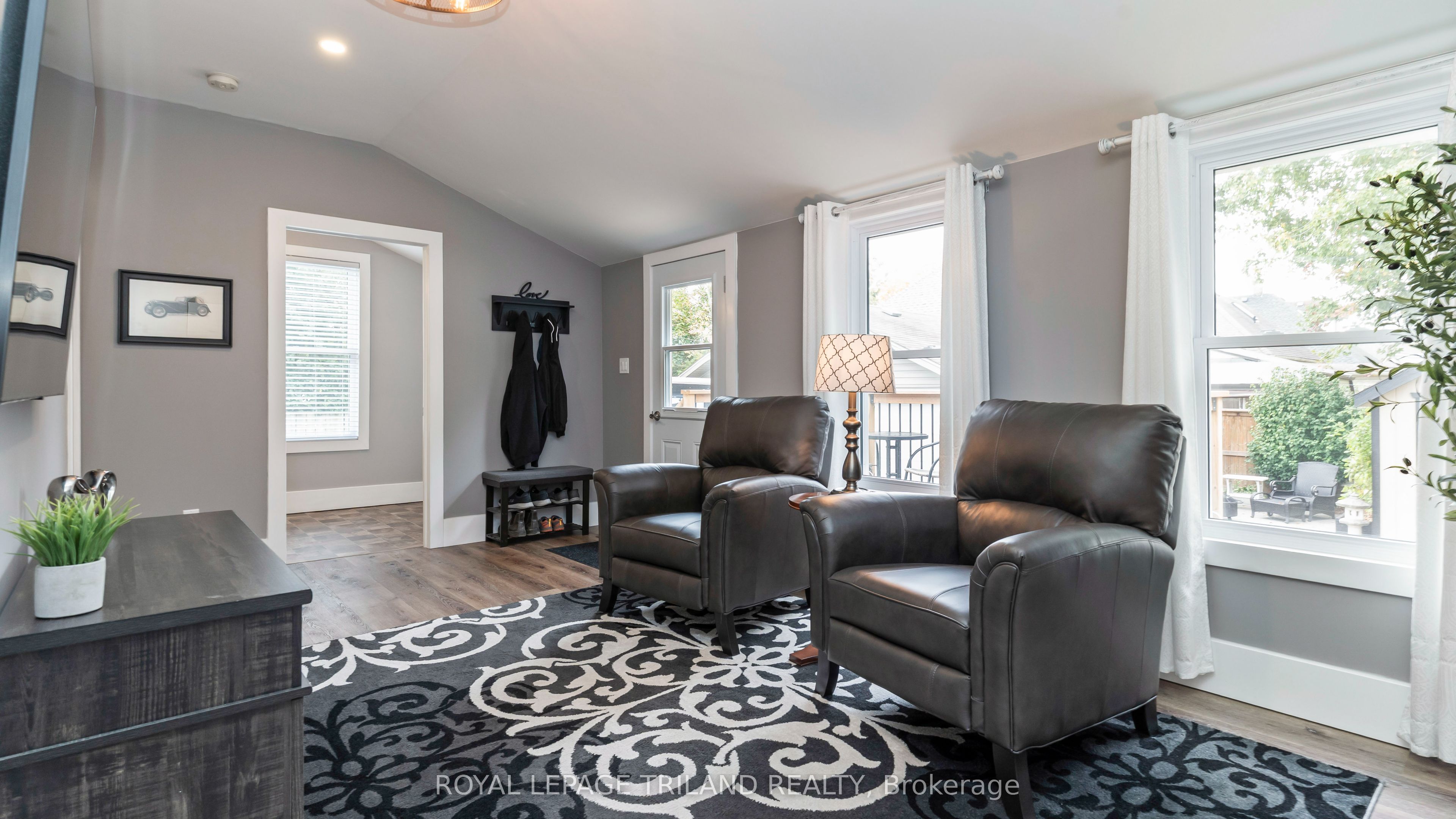 282 Ross Street Property Photo 19