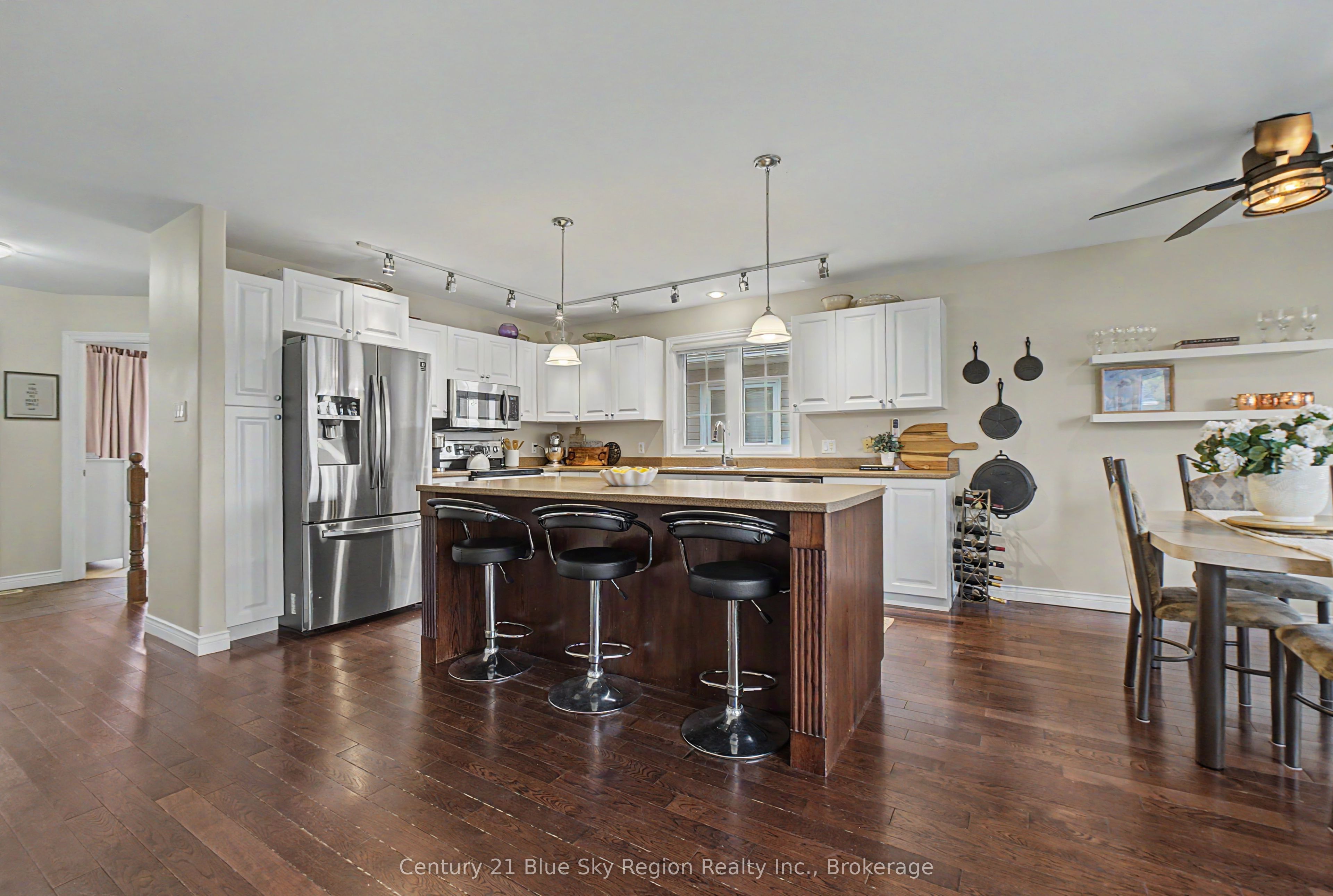 1016 Airport Road Property Photo 10