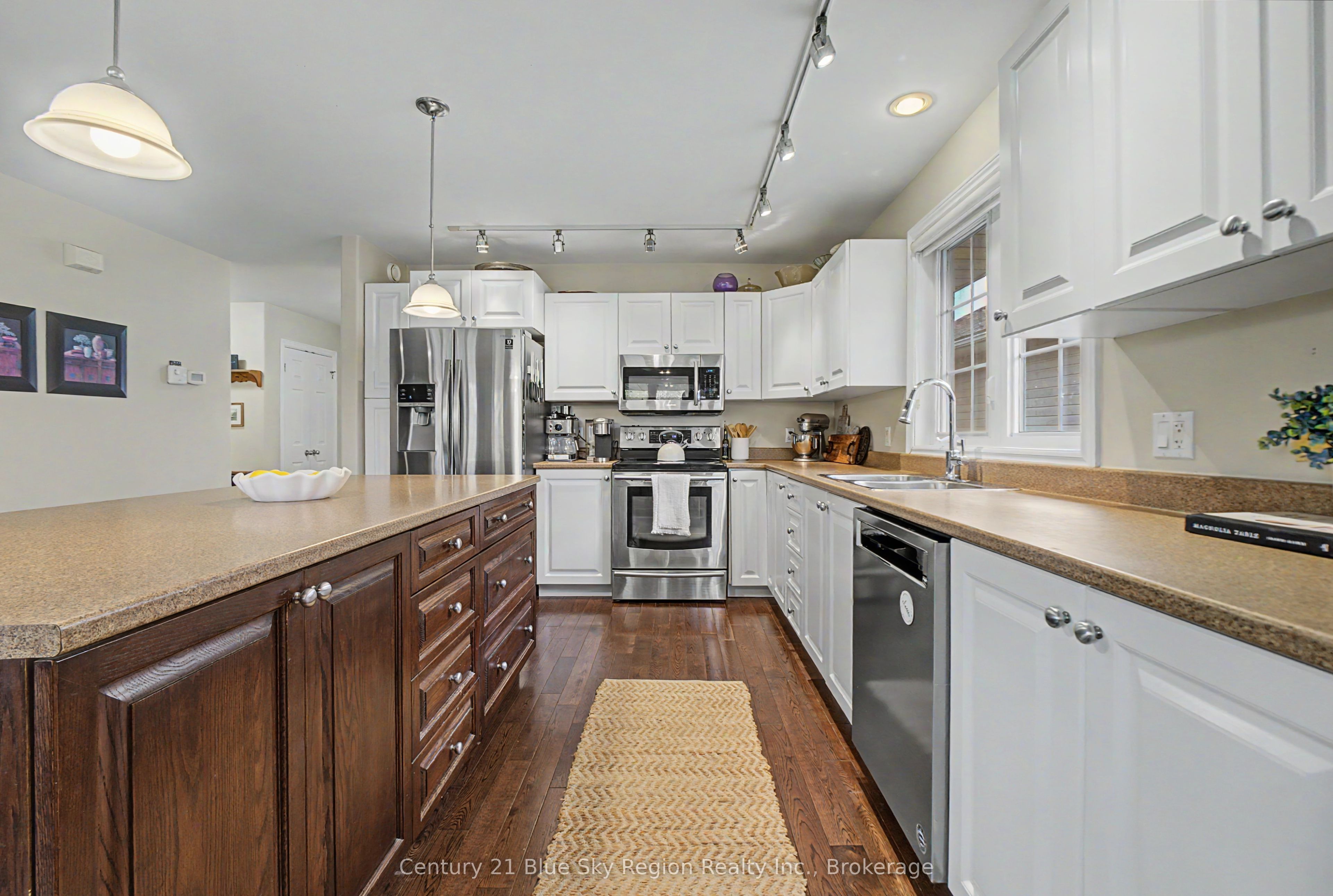 1016 Airport Road Property Photo 12