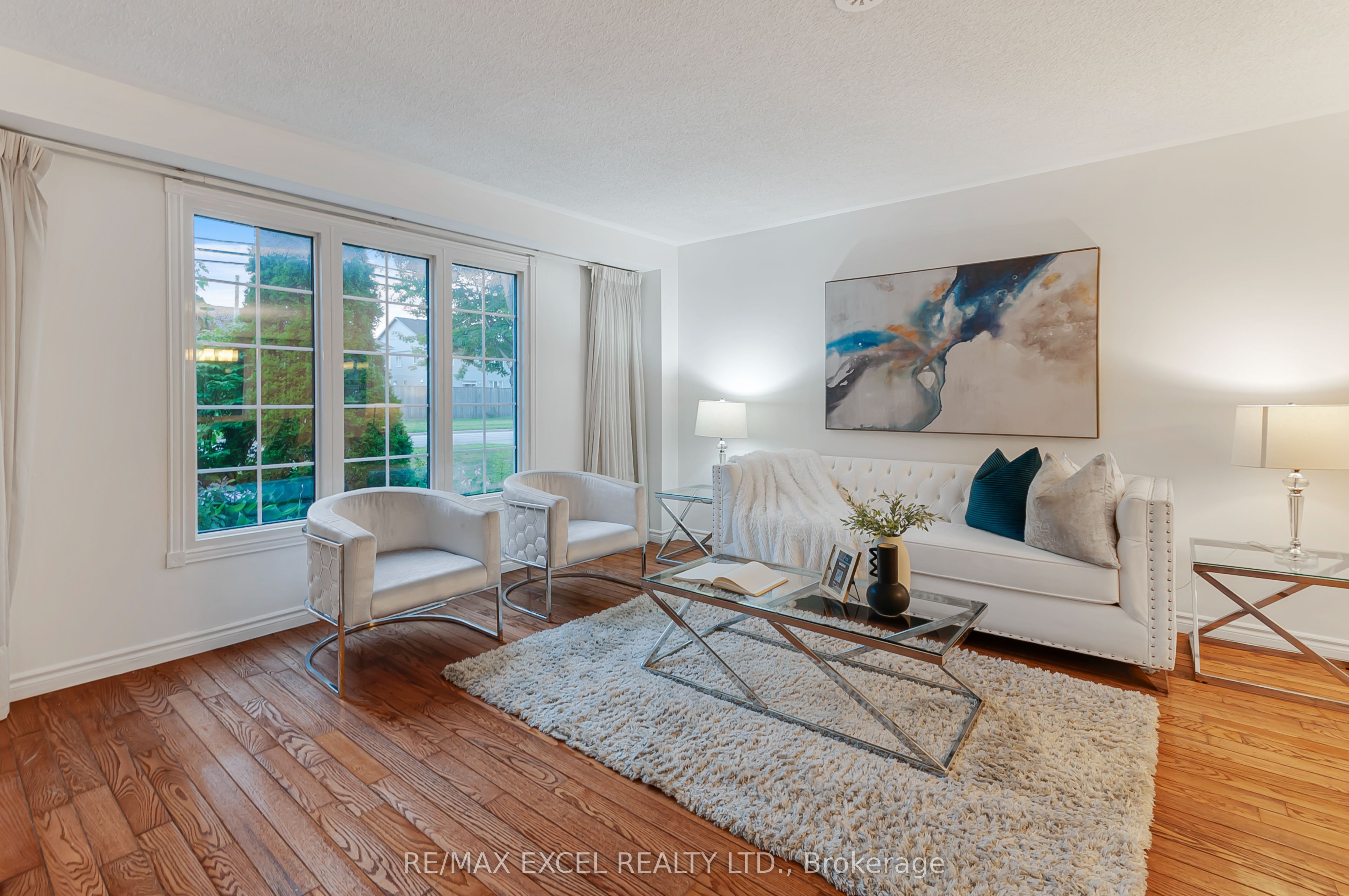 218 Angeline Street N Property Photo 44