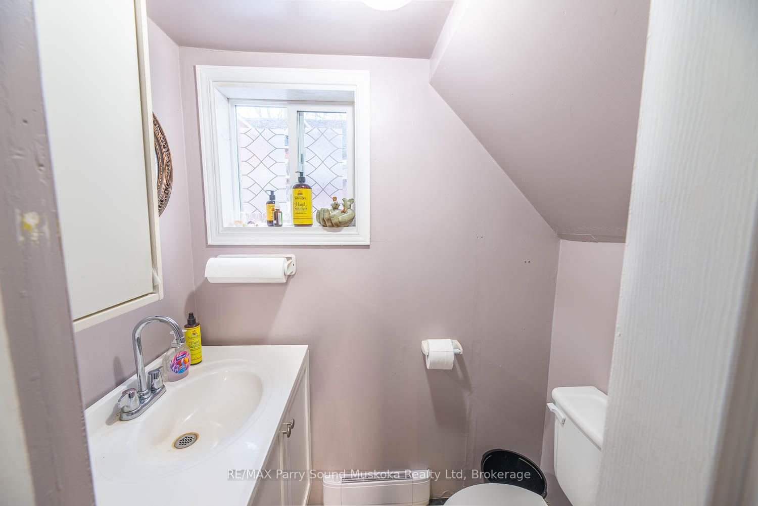 156 Ontario Street Property Photo 13