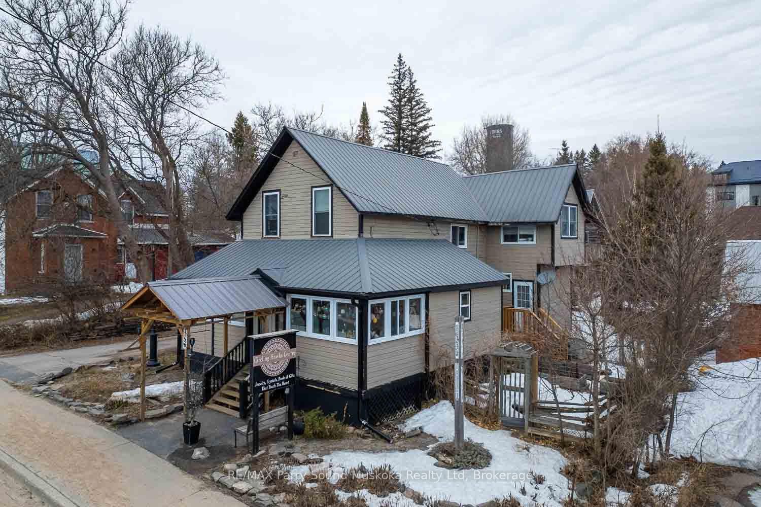 156 Ontario Street Property Photo 25