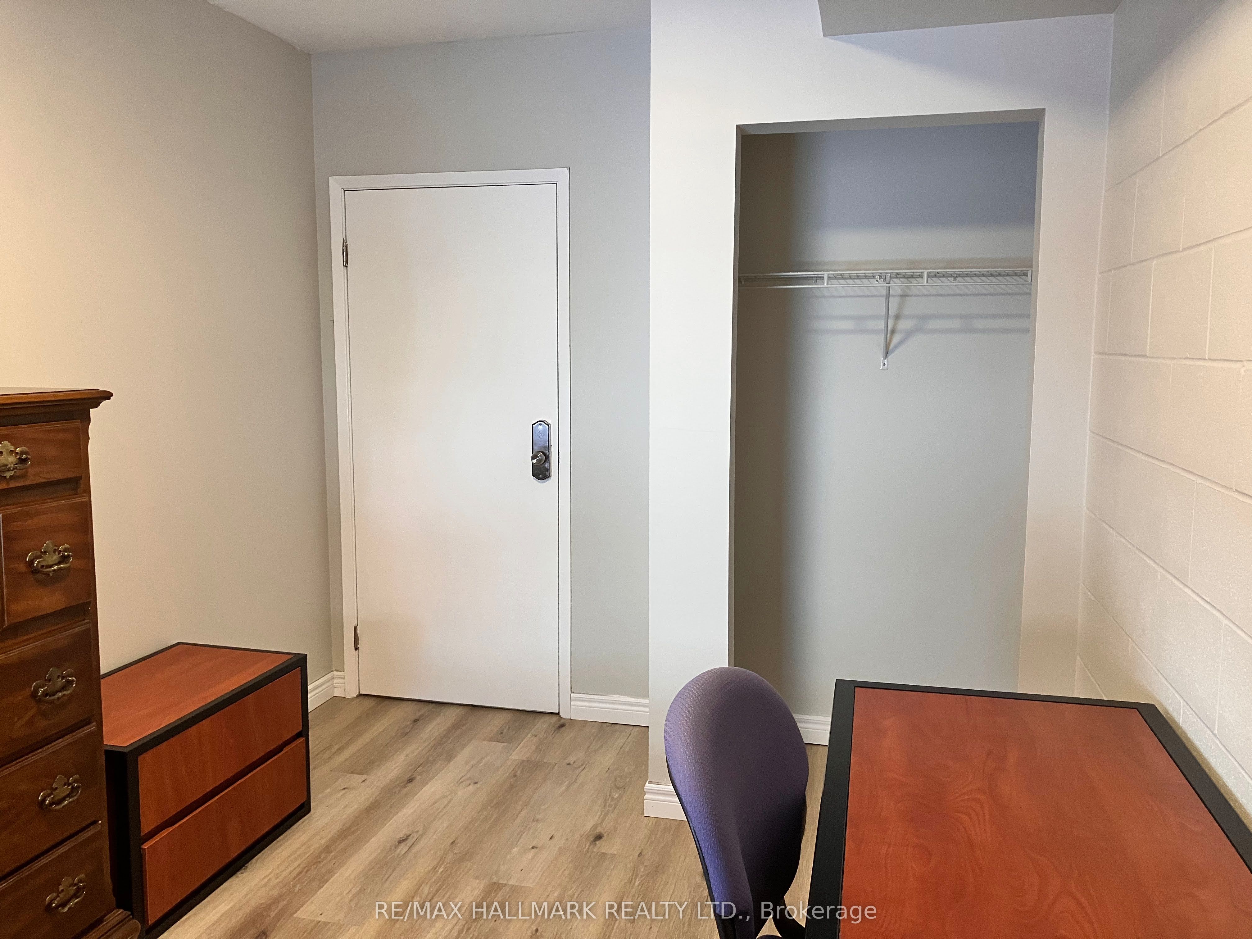 271 Lester Street 301 Property Photo 15
