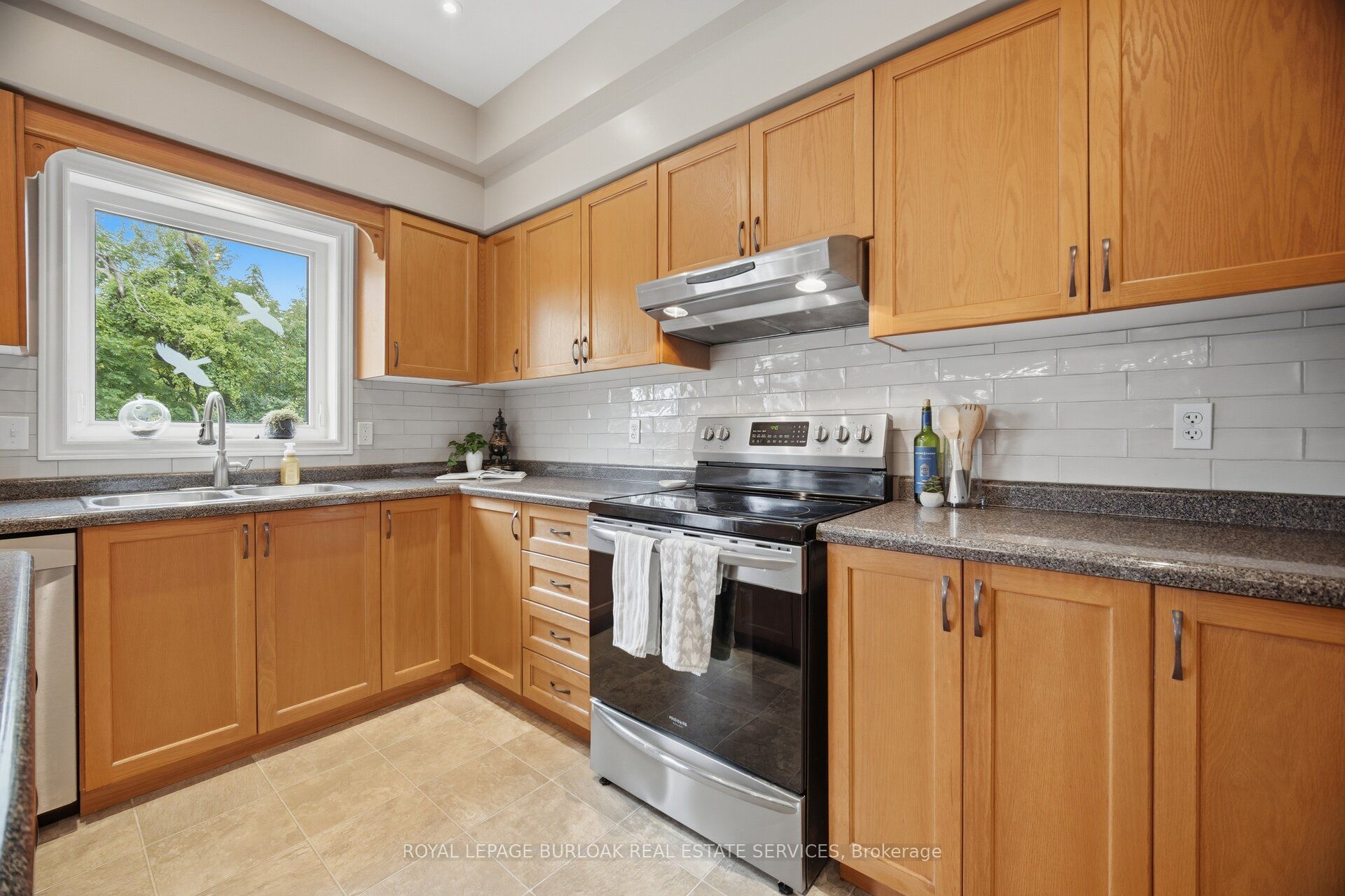 84 Meadowbank Drive Property Photo 18