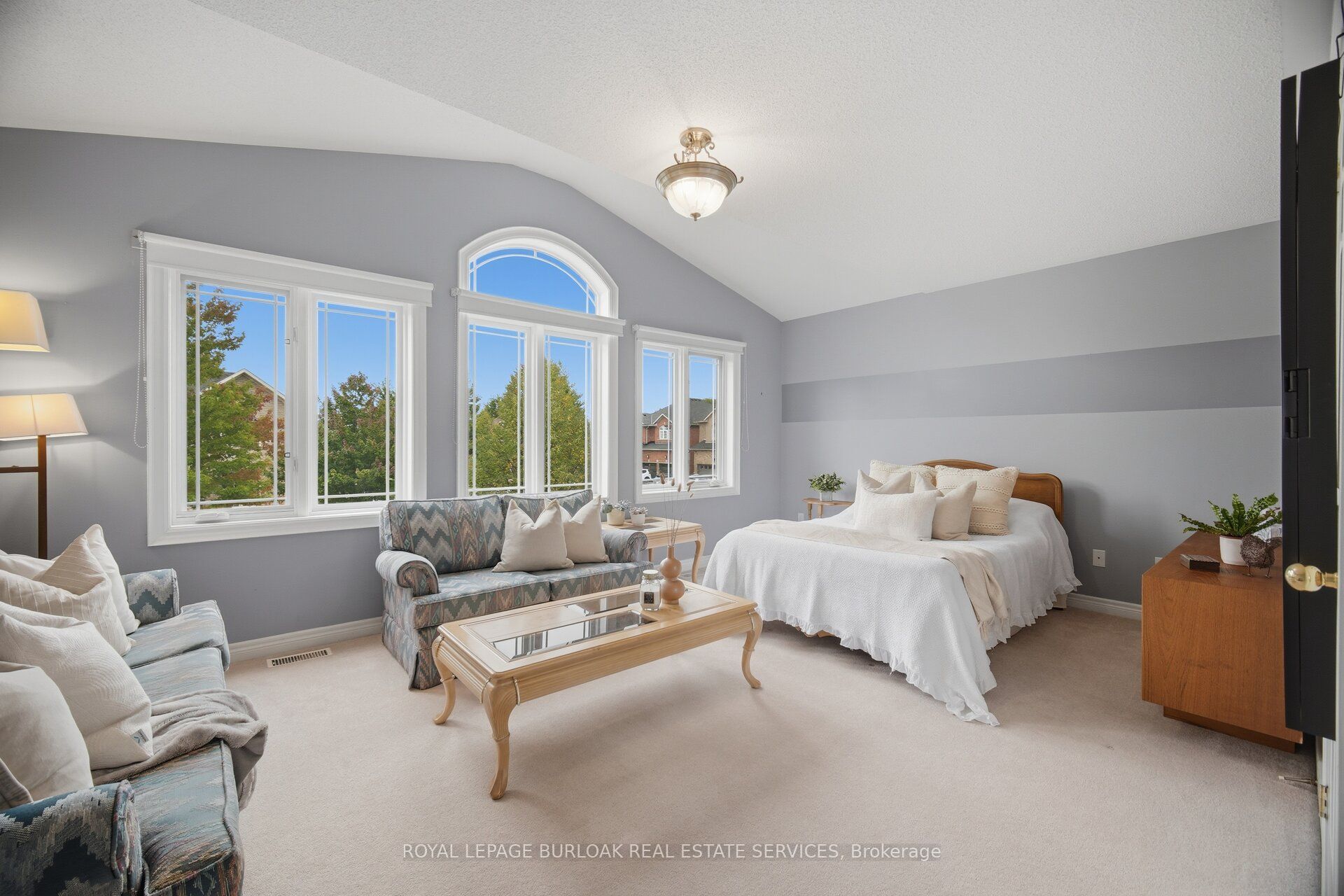 84 Meadowbank Drive Property Photo 31