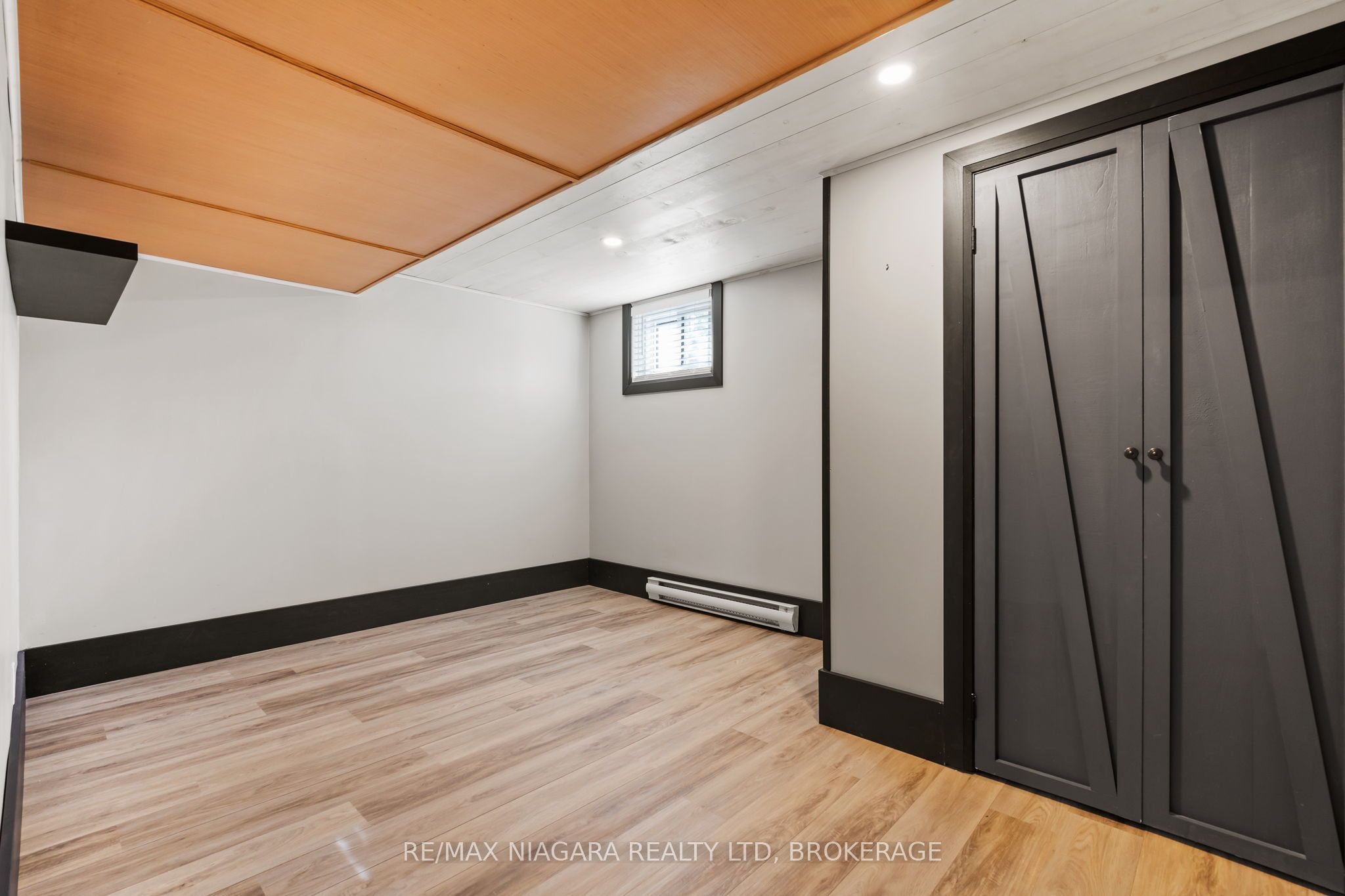 9 Ghent Street Property Photo 25