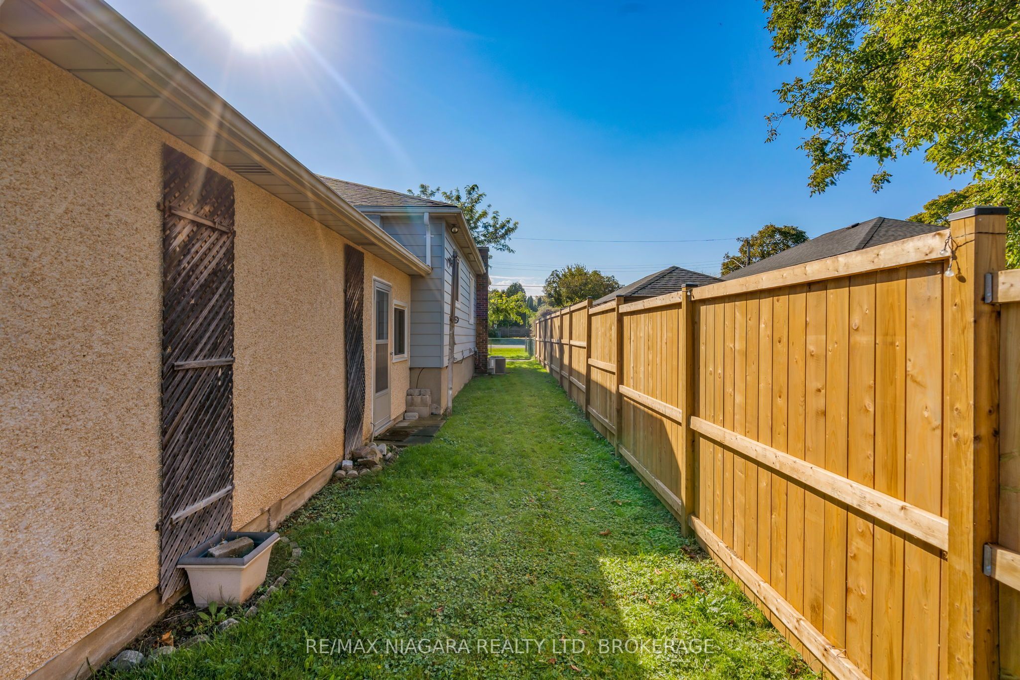 9 Ghent Street Property Photo 31