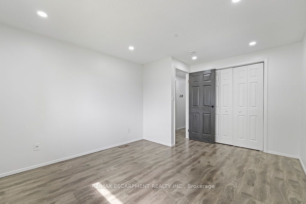 24 Tara Crescent Property Photo 29