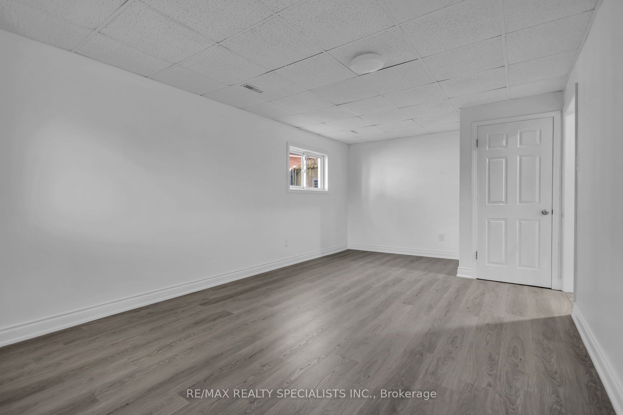 27 Toulon Crescent Property Photo 23