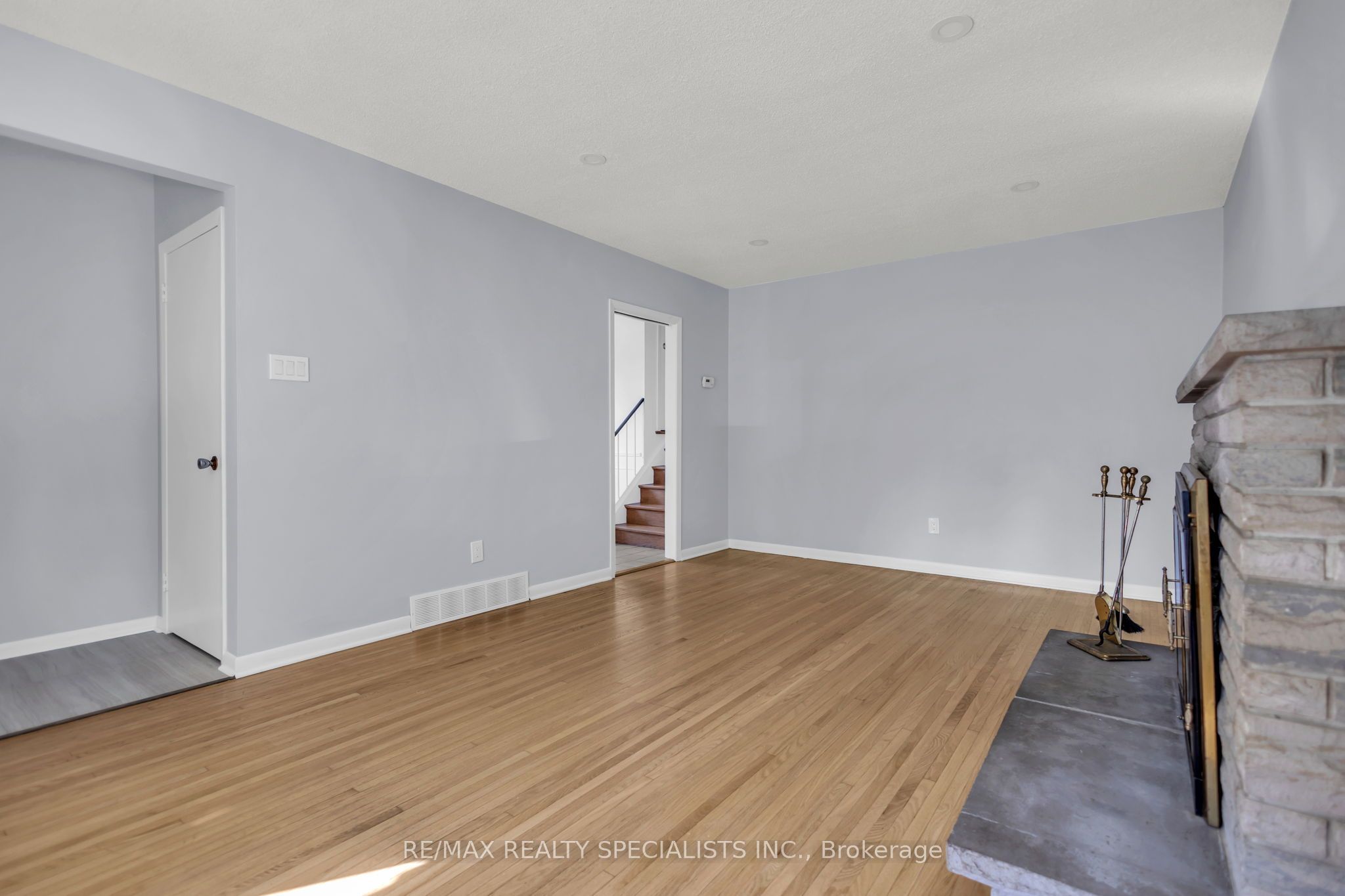 27 Toulon Crescent Property Photo 28