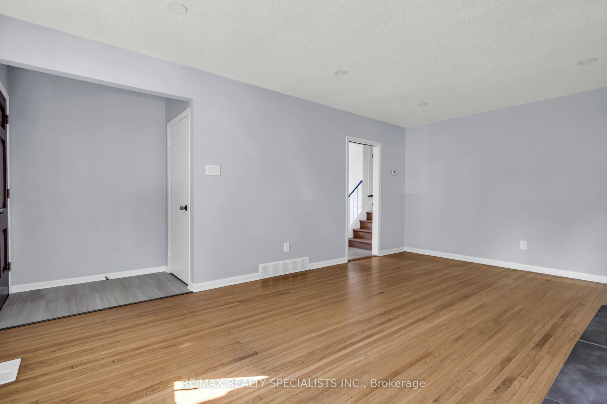 27 Toulon Crescent Property Photo 29