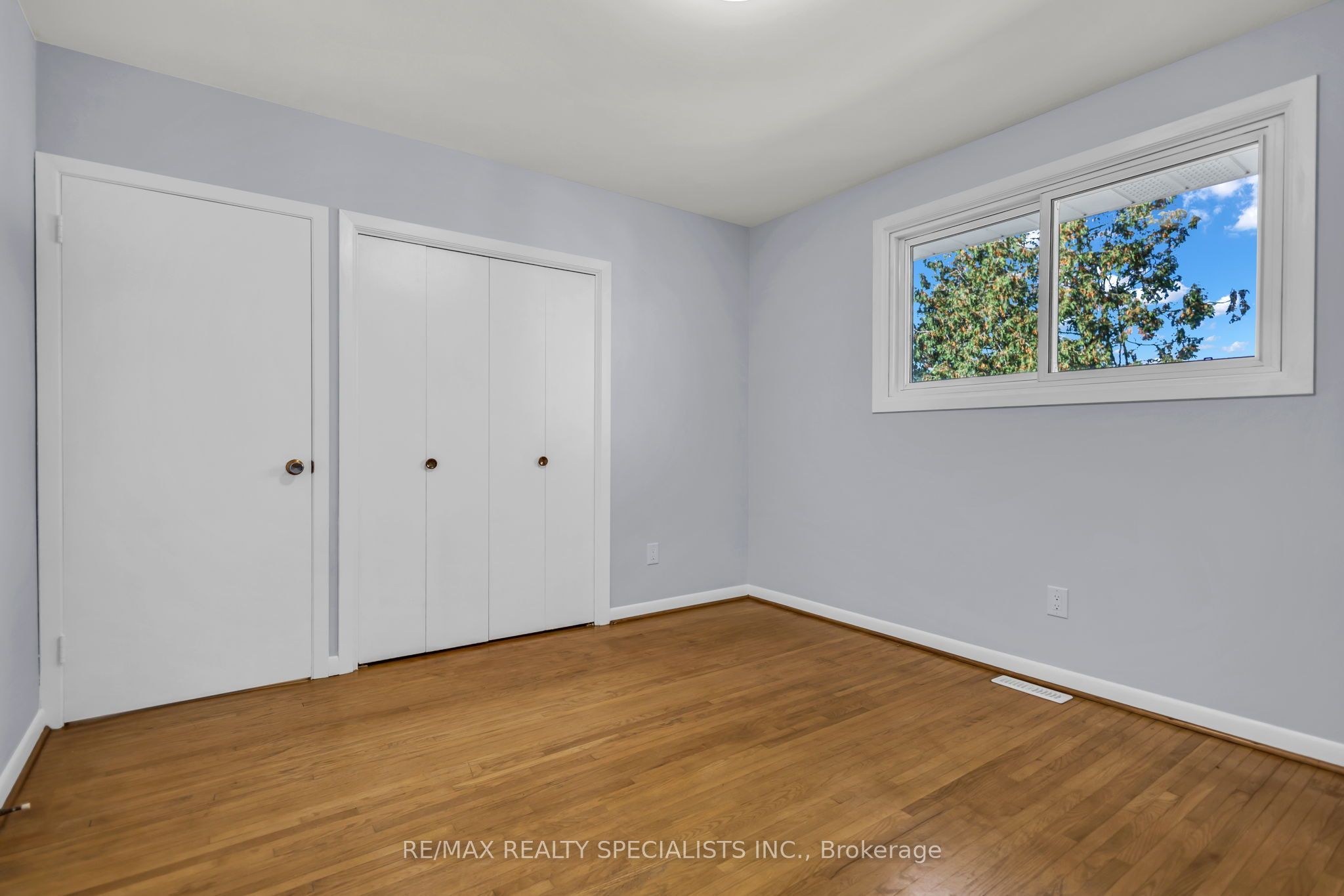 27 Toulon Crescent Property Photo 39