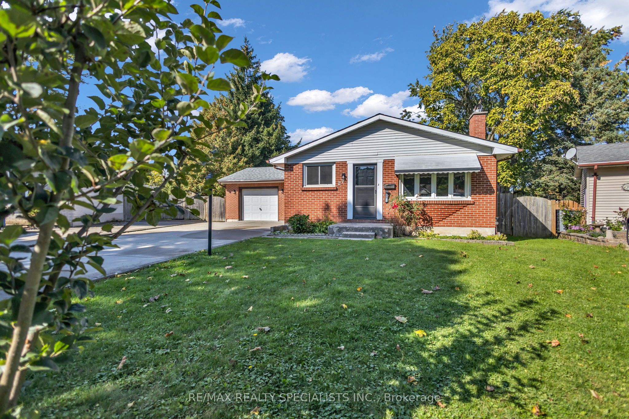 27 Toulon Crescent Property Photo 44