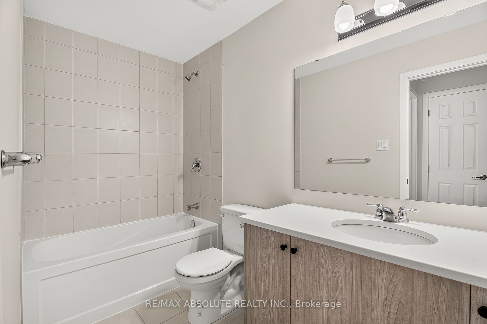 235 Billrian Crescent Property Photo 24