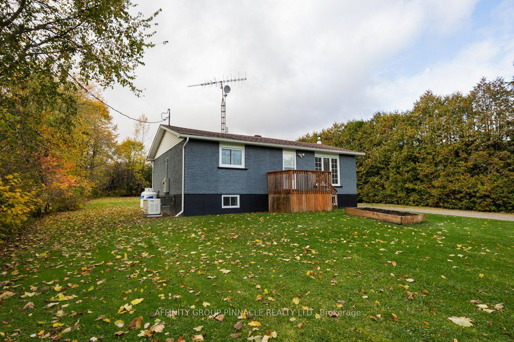 19724 Marcoux Road Property Photo 2