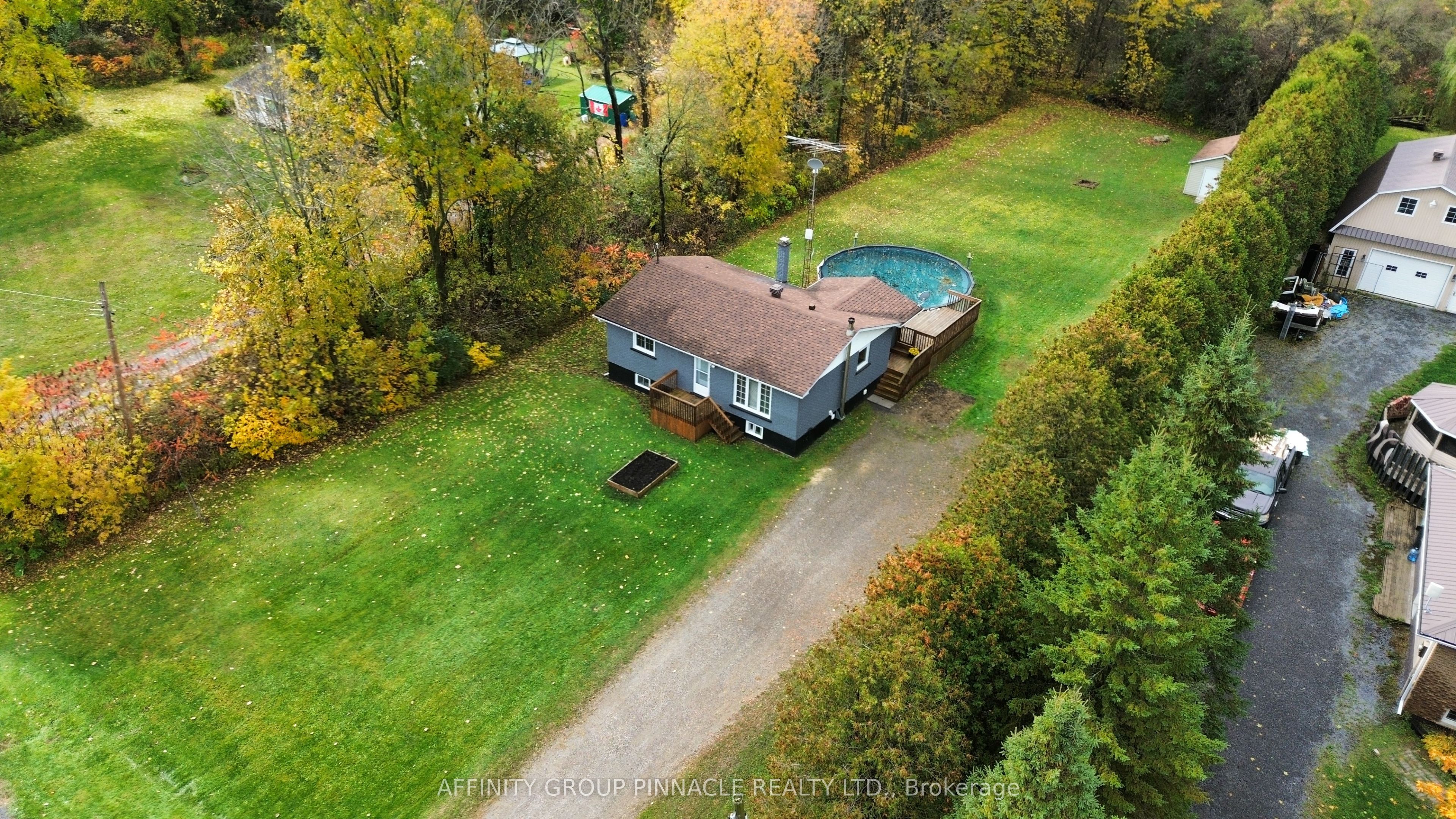 19724 Marcoux Road Property Photo 4