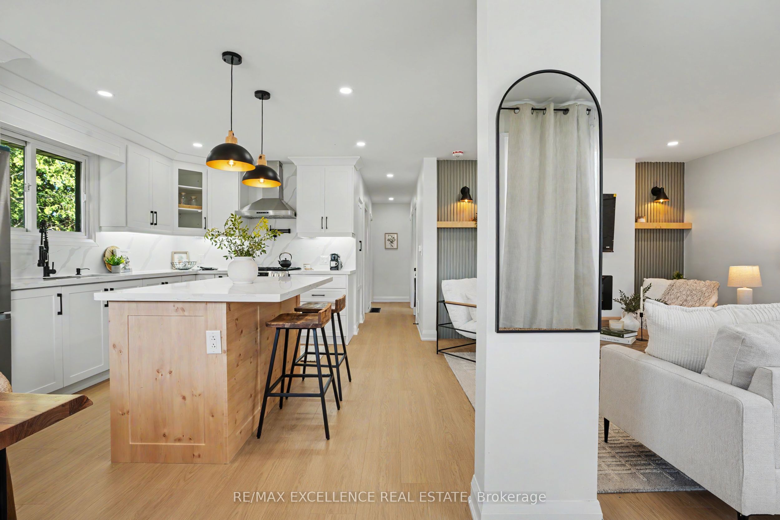 311 East 14th Street Property Photo 7
