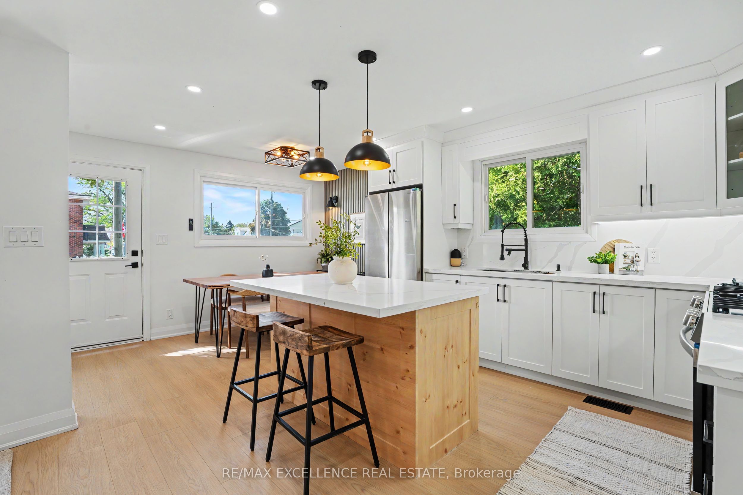 311 East 14th Street Property Photo 12