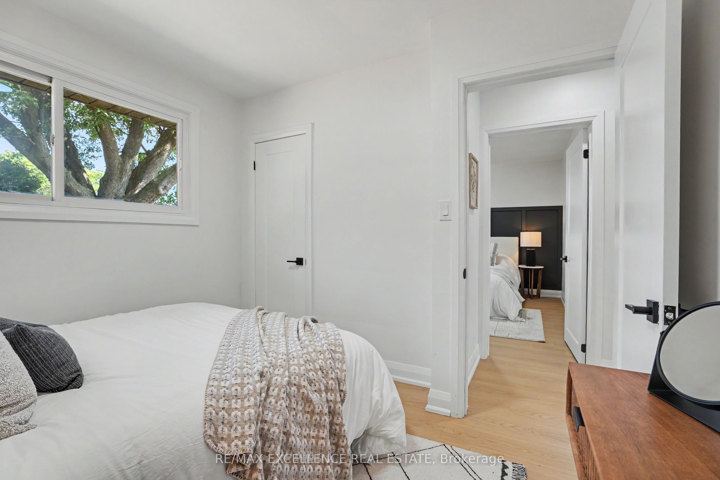 311 East 14th Street Property Photo 17