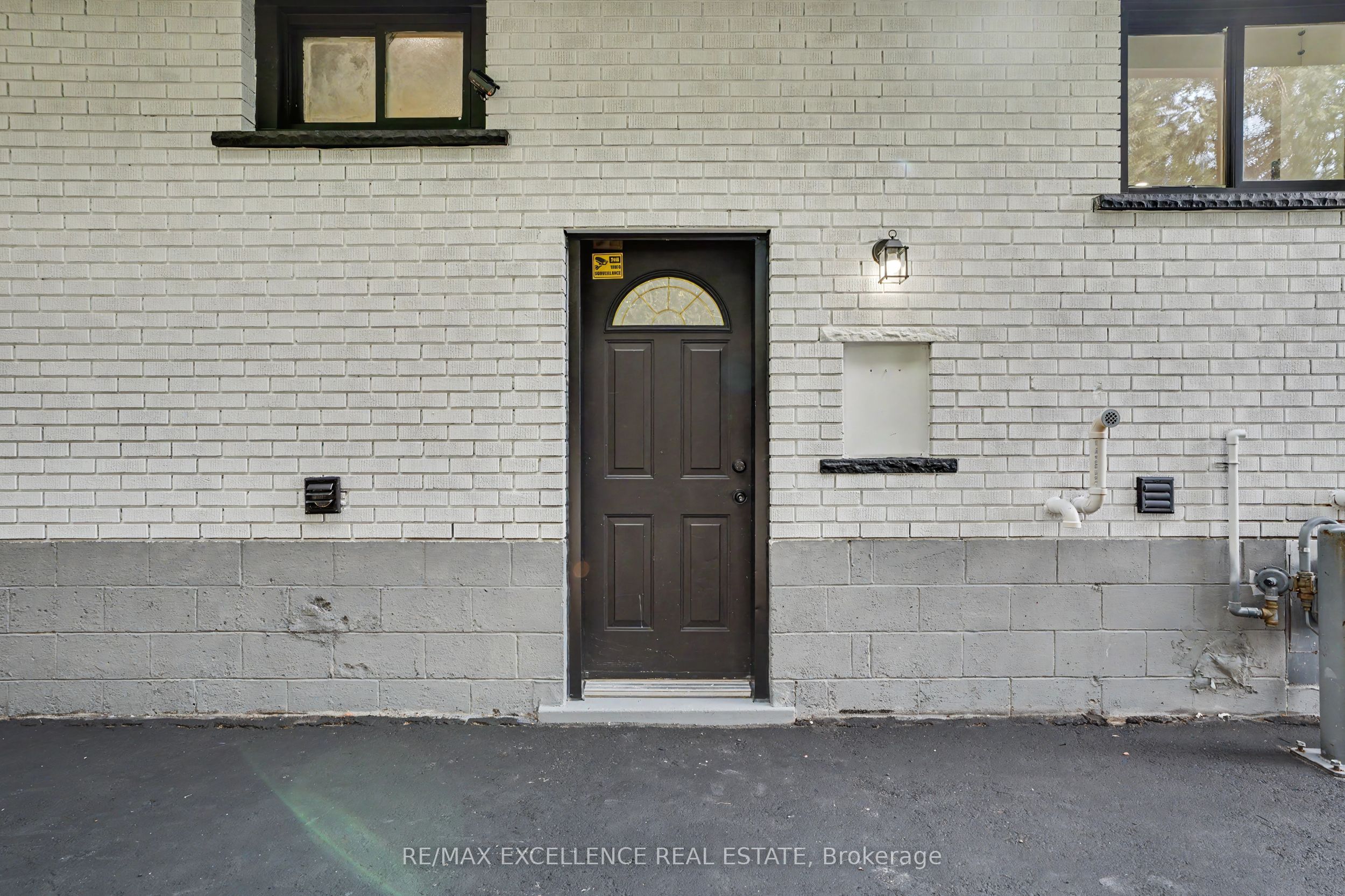 311 East 14th Street Property Photo 22
