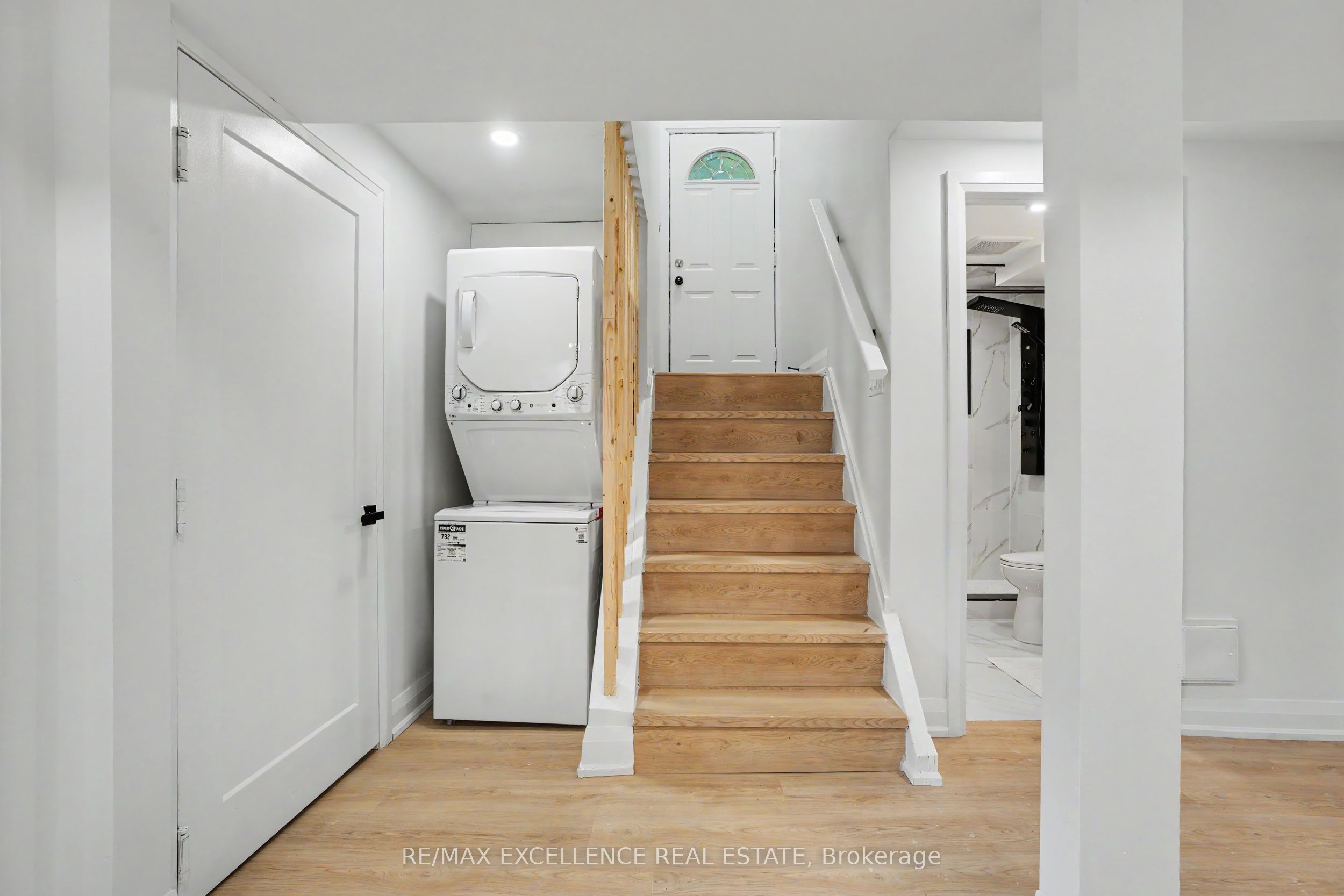 311 East 14th Street Property Photo 23