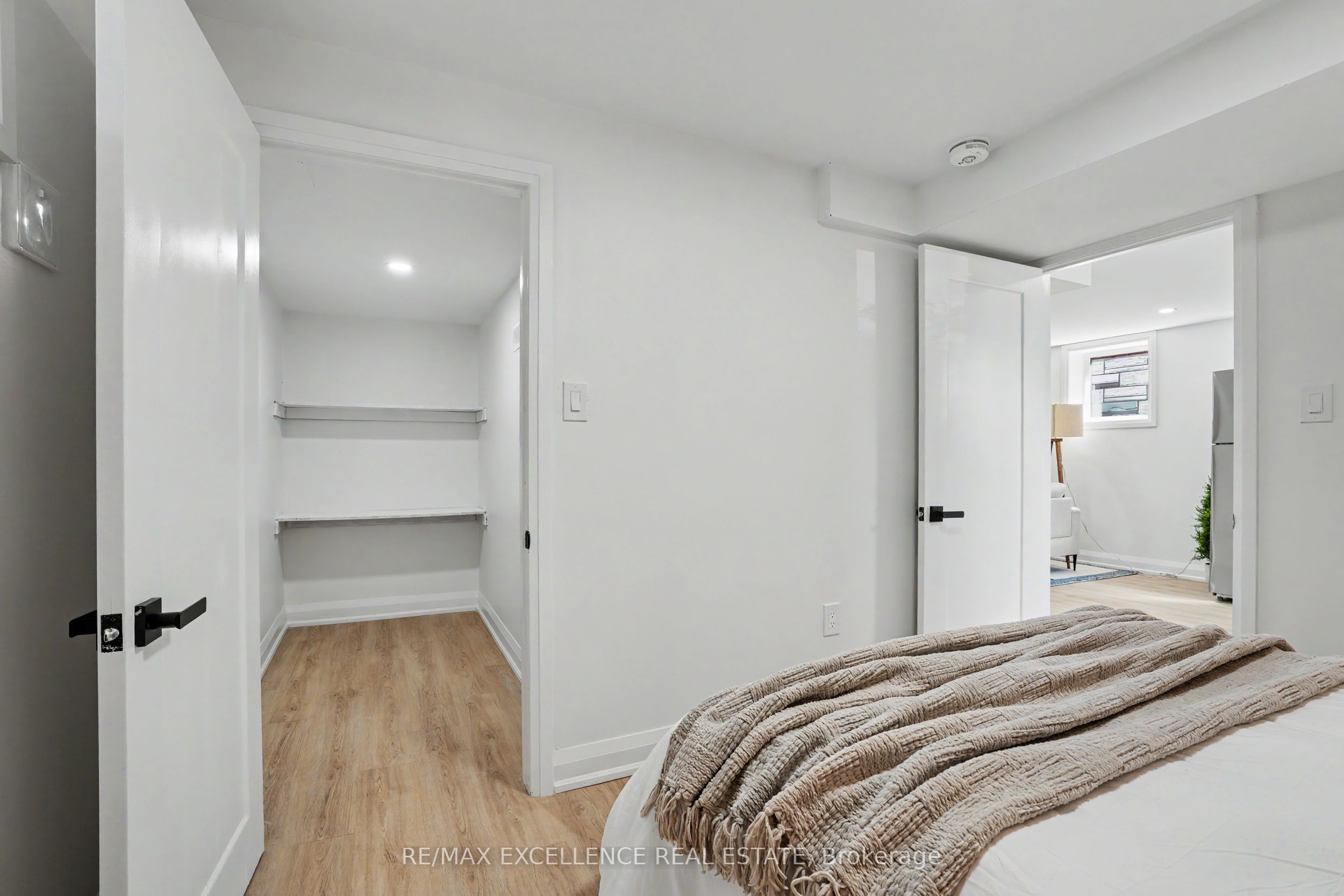 311 East 14th Street Property Photo 29