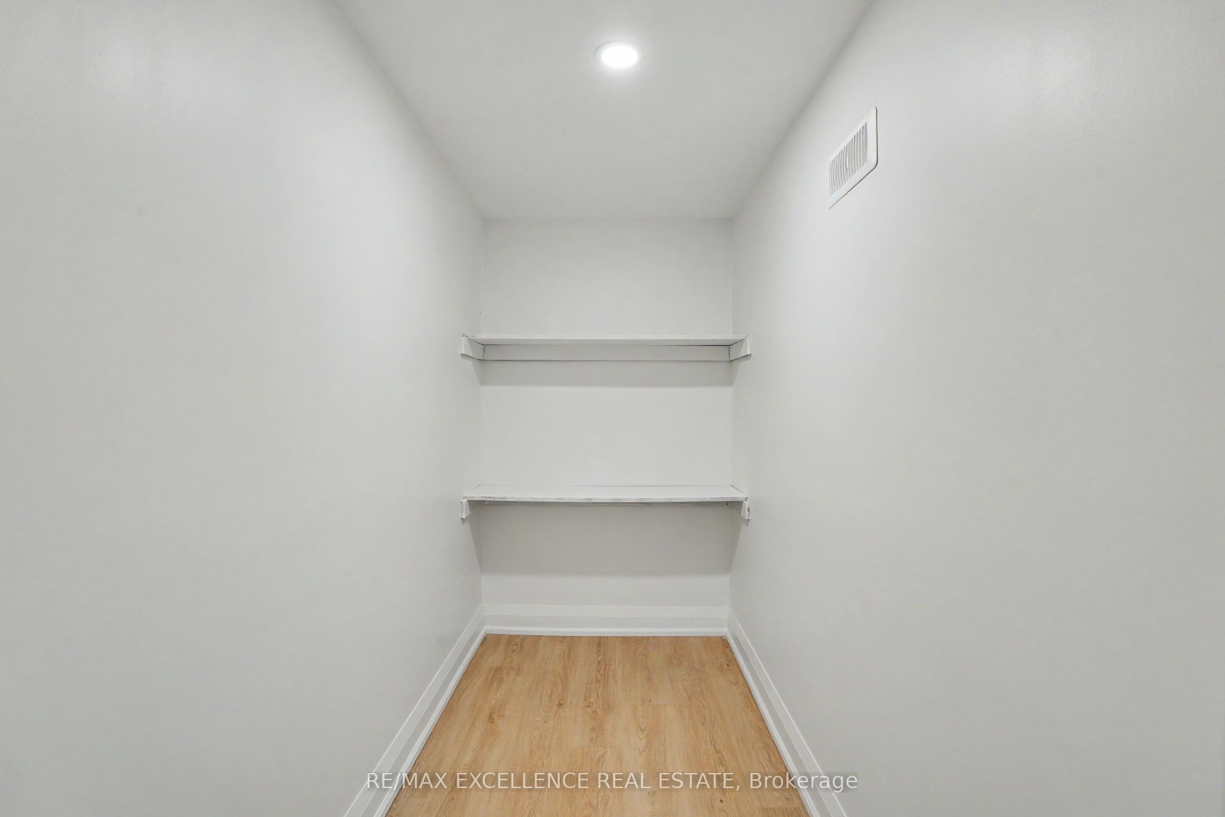 311 East 14th Street Property Photo 30