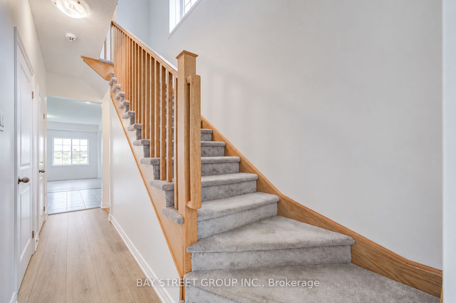 10 Elsegood Drive Property Photo 6
