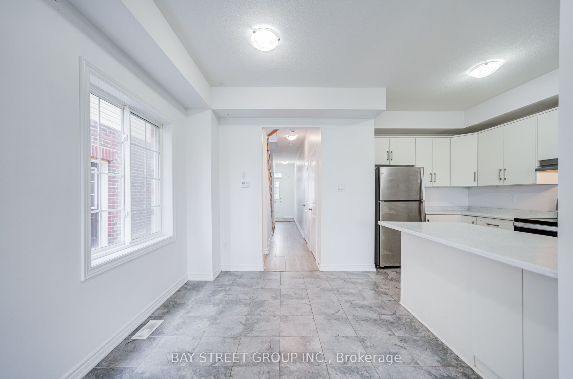 10 Elsegood Drive Property Photo 8