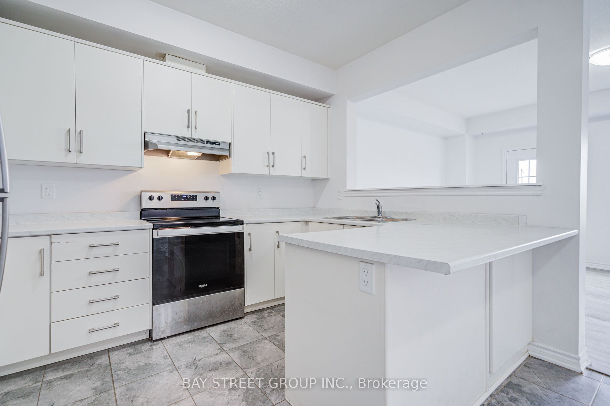 10 Elsegood Drive Property Photo 11