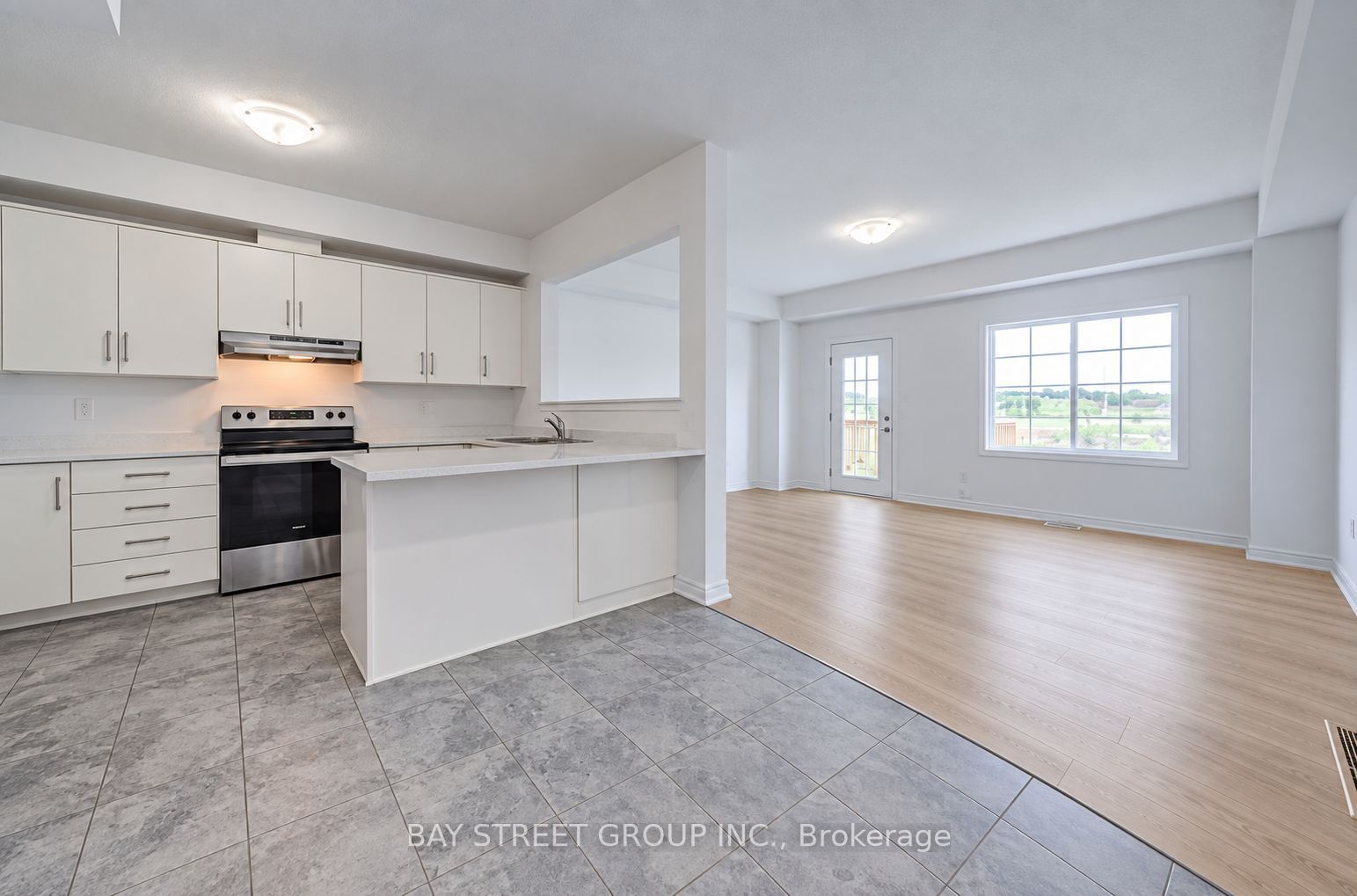 10 Elsegood Drive Property Photo 13