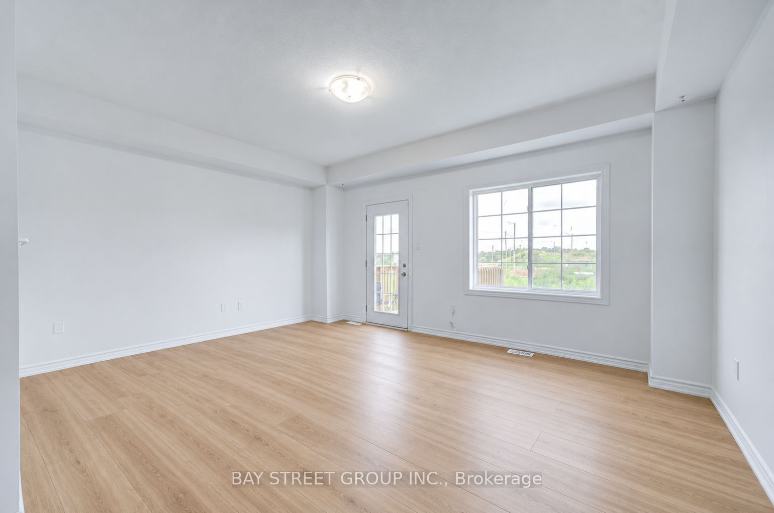 10 Elsegood Drive Property Photo 17