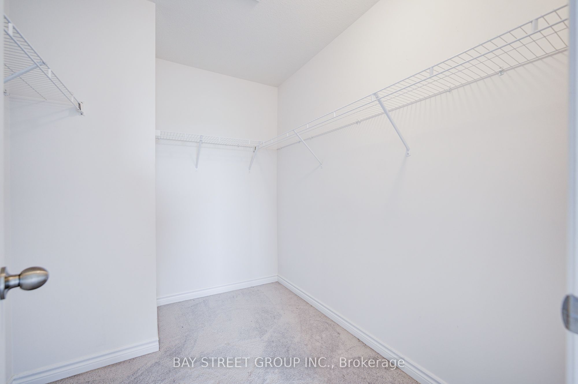 10 Elsegood Drive Property Photo 26
