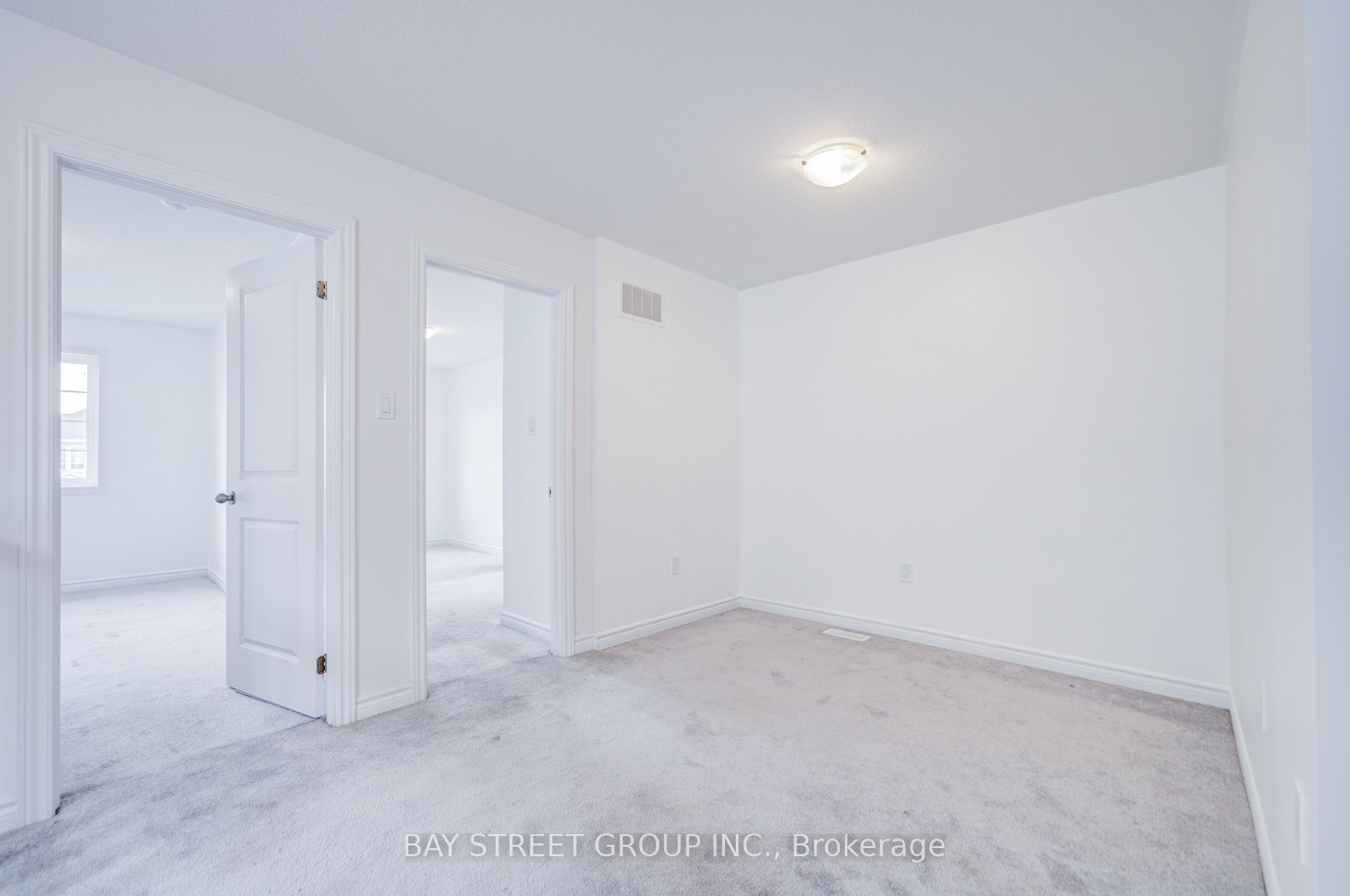 10 Elsegood Drive Property Photo 35