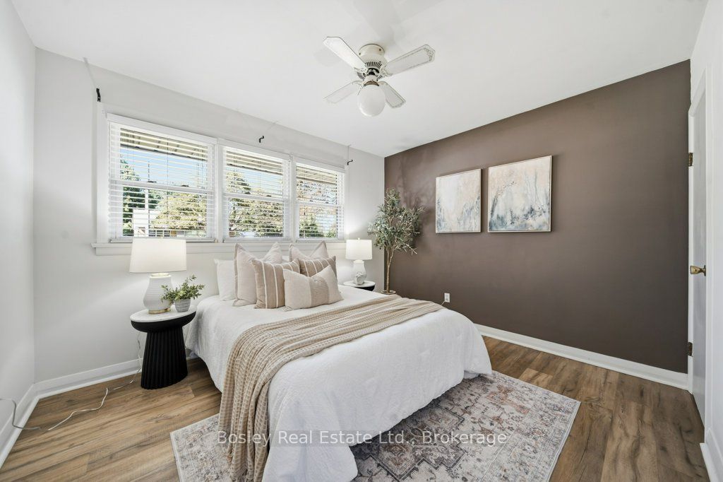 18 Maywood Road Property Photo 15