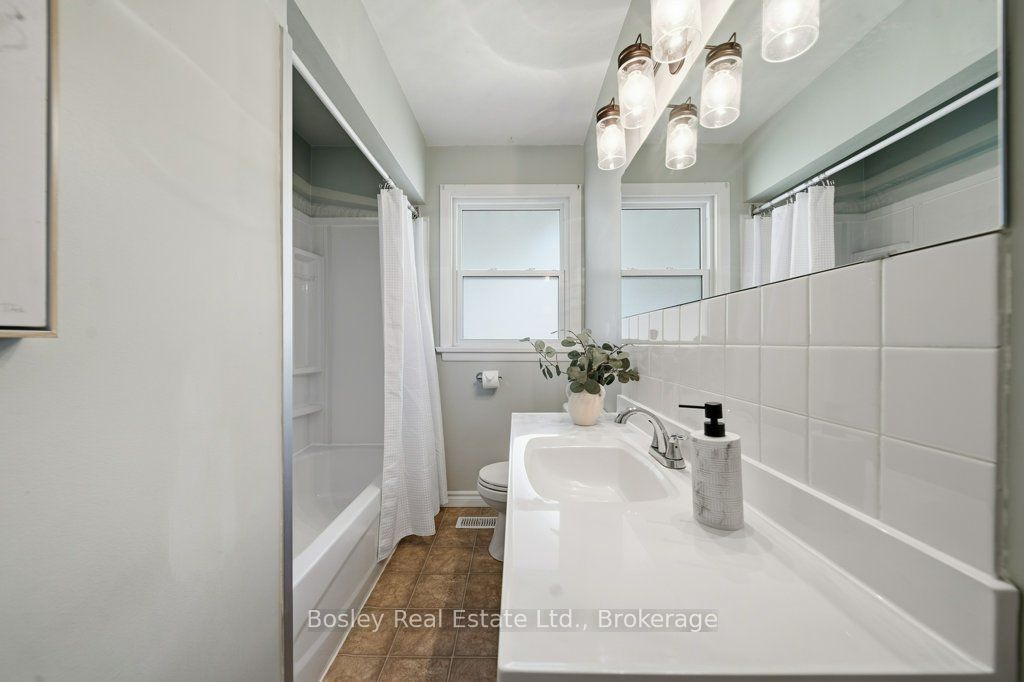 18 Maywood Road Property Photo 19