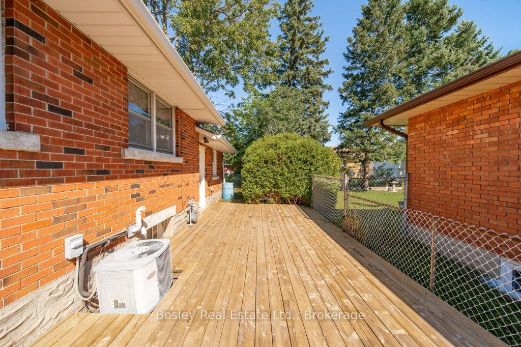 18 Maywood Road Property Photo 36