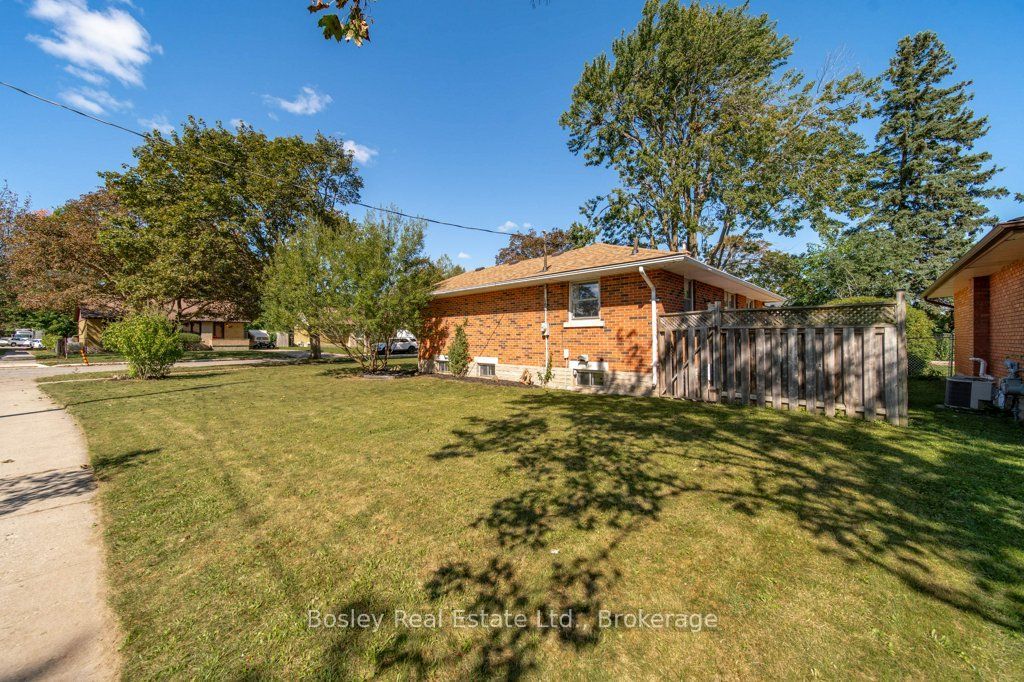 18 Maywood Road Property Photo 40