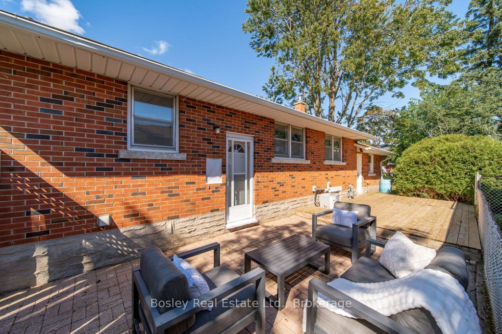 18 Maywood Road Property Photo 43