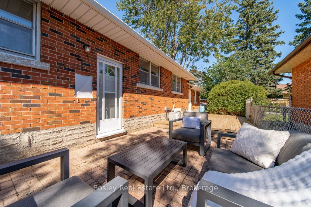 18 Maywood Road Property Photo 44